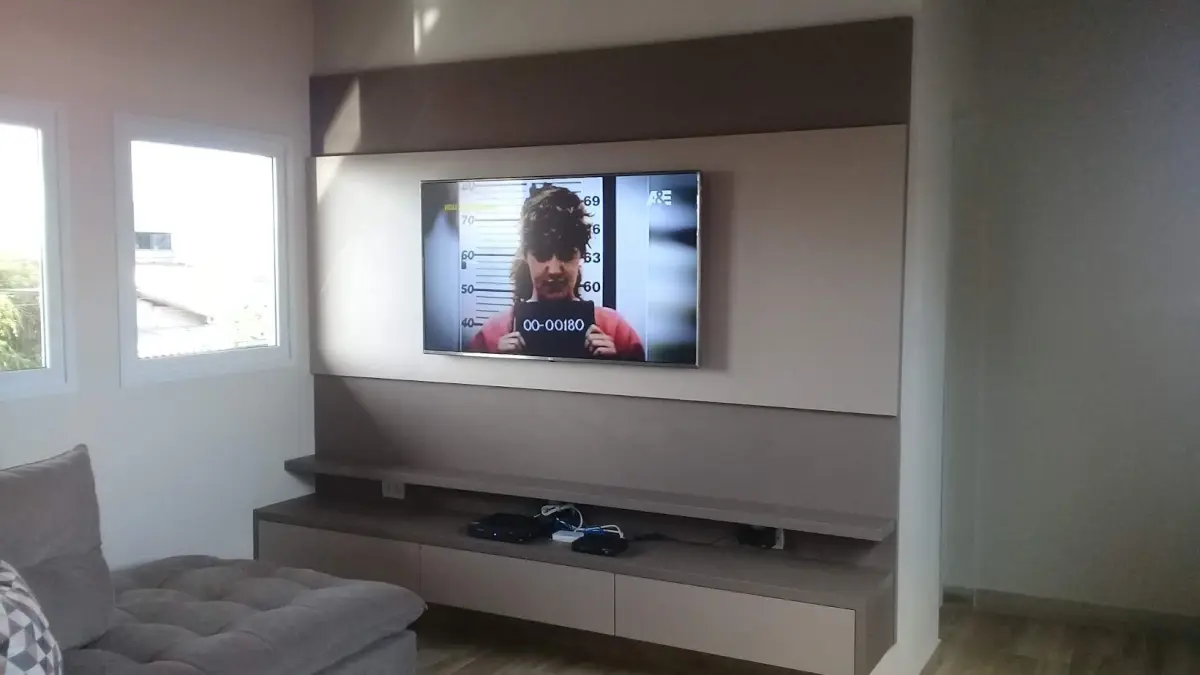 Painel para TV com gaveteiro agregado em São João da Boa Vista